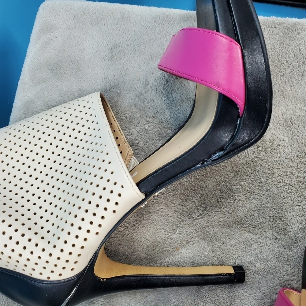 Juicy Couture pink, black and tan strappy heels 7